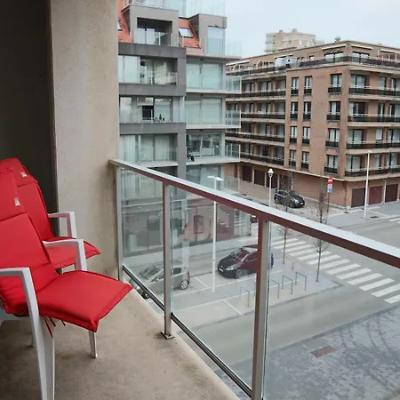 In Near The Nieuwpoort