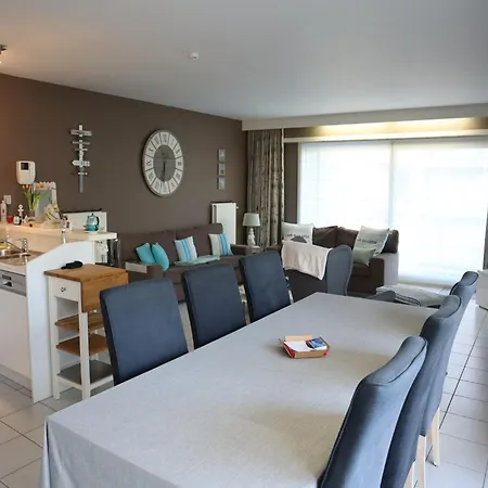 In Near The 아파트