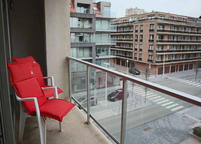 In Near The 니우포르트